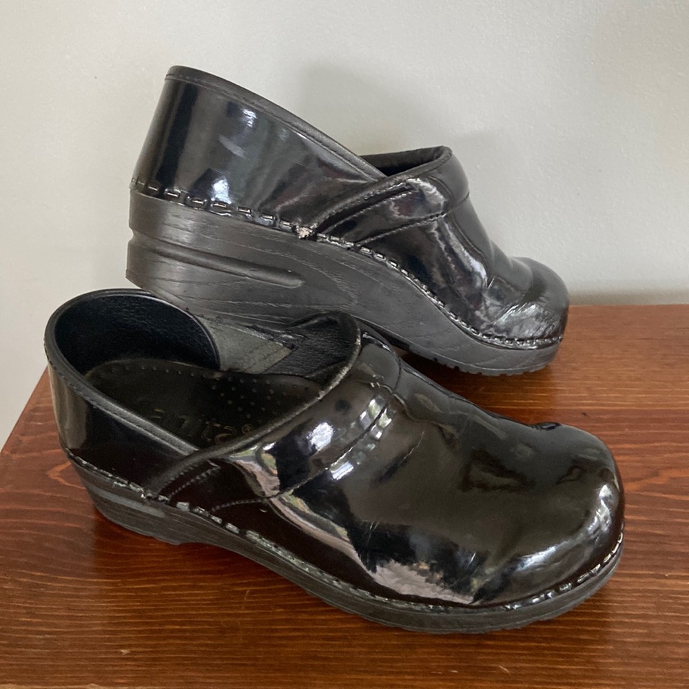 Sanita the original Danish Clogs black patent leather